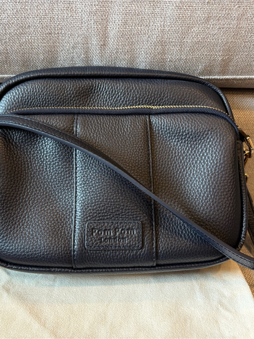 NWOT Pom Pom London Navy Original Pebbled Crossbody Bag with Striped Straps - Picture 2 of 10